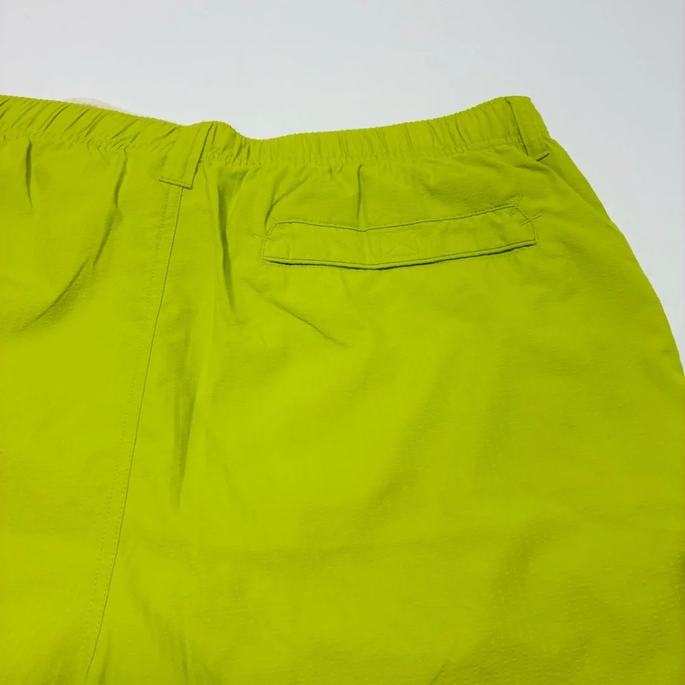 Tommy Bahama Men Swimming Trunks Size XL Green 100% Nylon Elastic Waist lined‎
